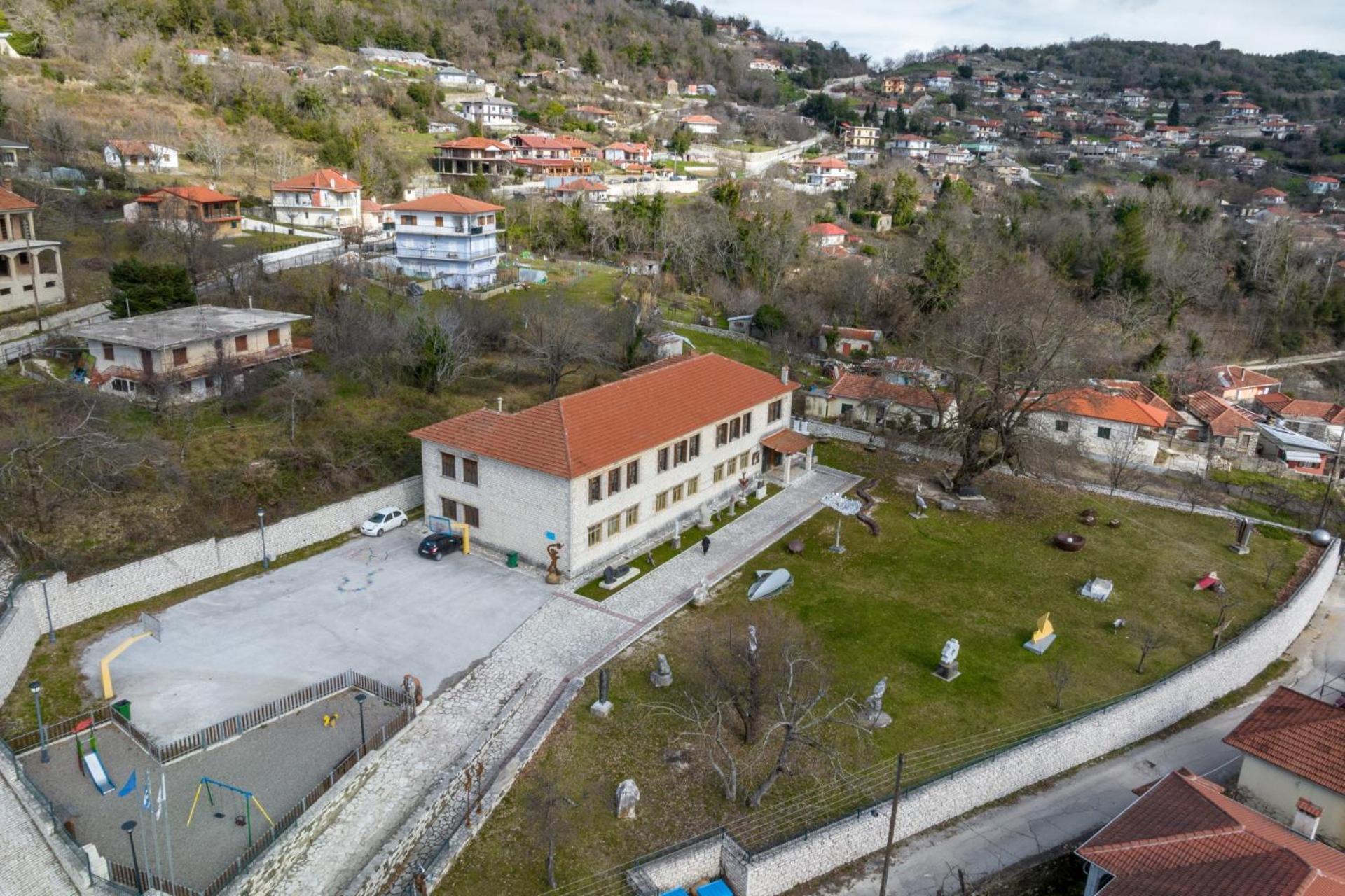 Villa Ξενώνας Museum Ισόγειο Στο Ελληνικό Ιωαννίνων à Kalentzi Extérieur photo